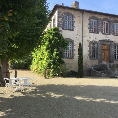Manoir D'Aubeterre Hotel Marsat Exterior photo